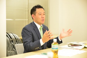 衆議院議員　田畑明裕明氏